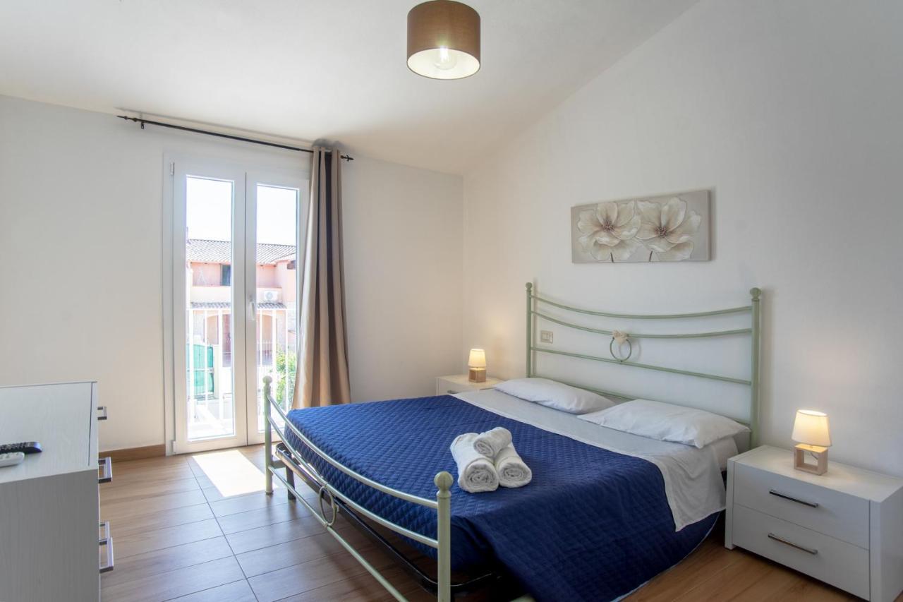 Residence Pula Via Delle Rose Buitenkant foto