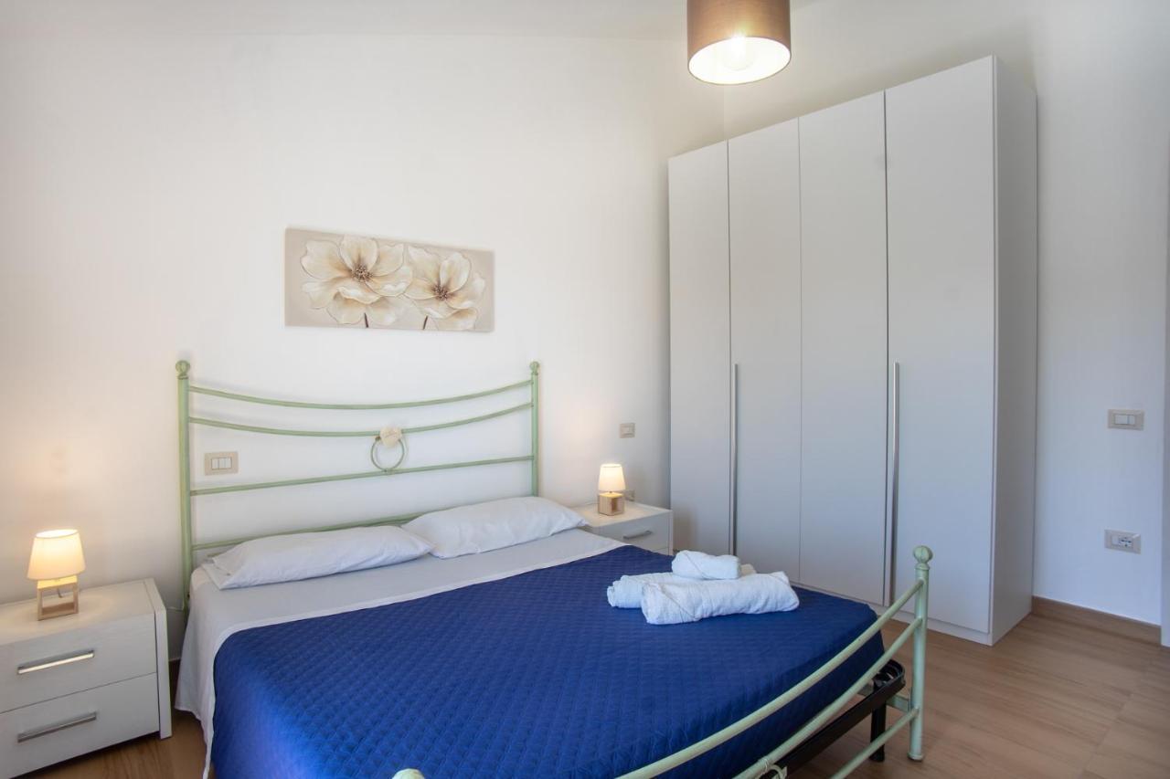 Residence Pula Via Delle Rose Buitenkant foto